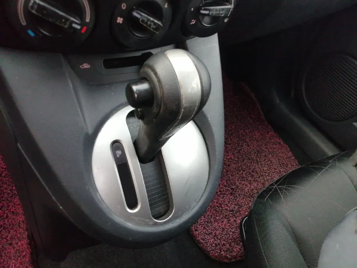 2012 Mazda 2 1.5L 103HP L4 4AT,autocango,china used car exporter,china ev exporter,chinese used car exporter,chinese used ev exporter