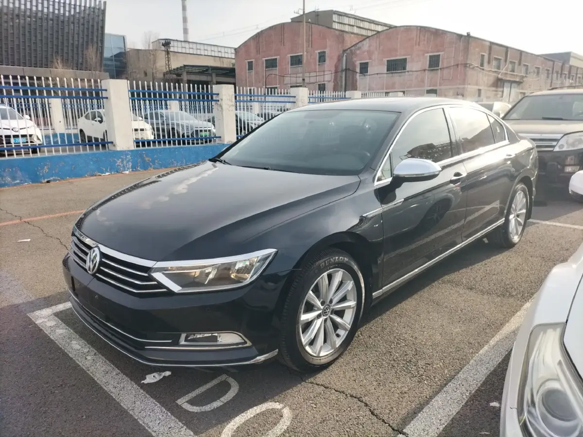 2017 Volkswagen Magotan 1.8T 180HP L4 7DCT