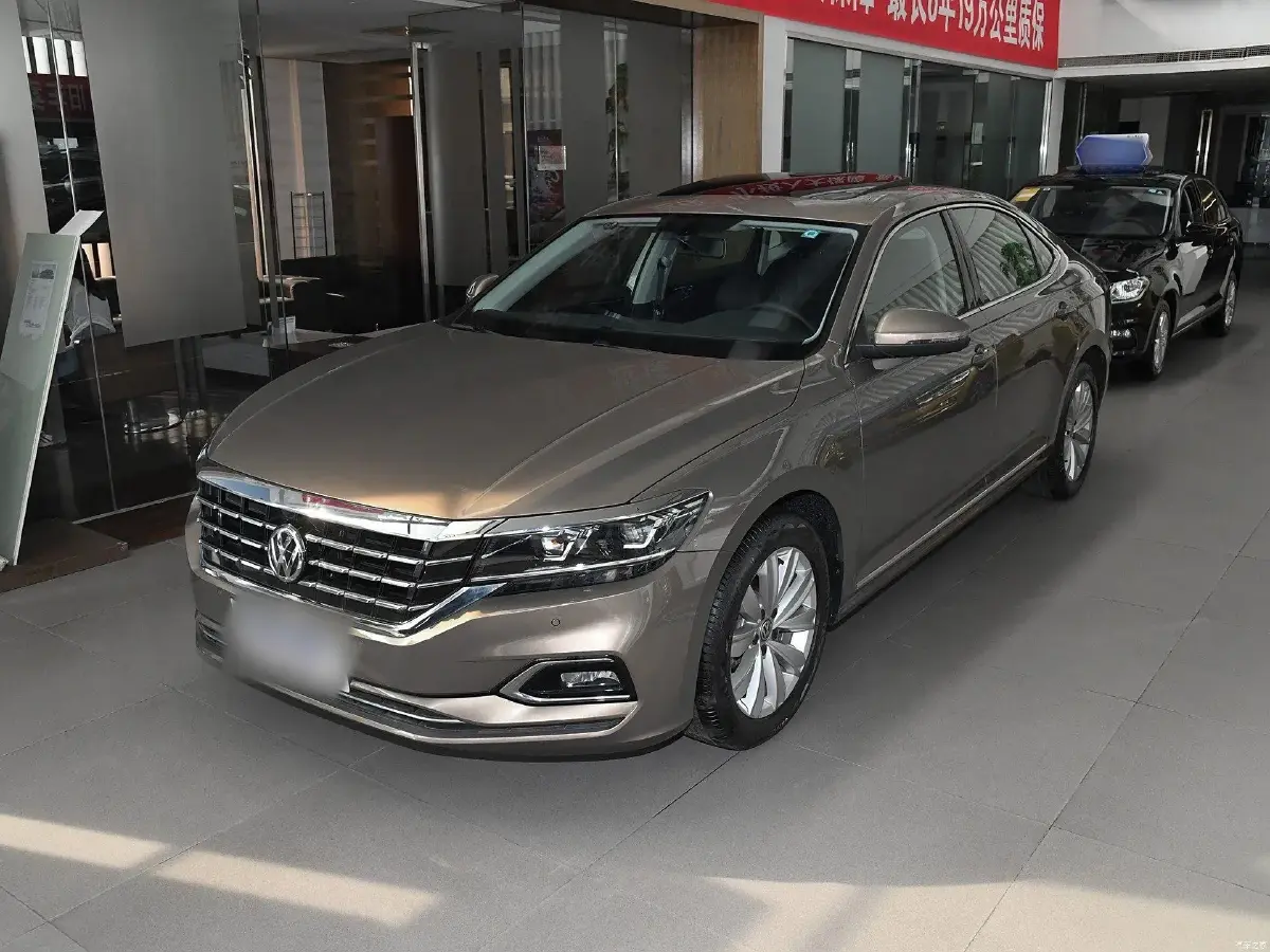 2019 Volkswagen Passat 2.0T 186HP L4 7DCT