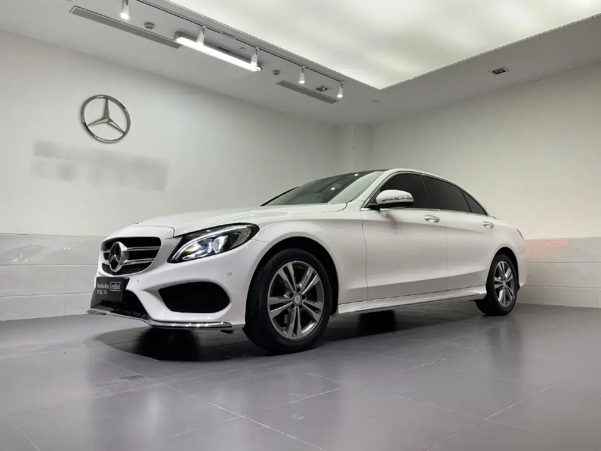 2016 Mercedes-Benz C Class 2.0T 184HP L4 7AT