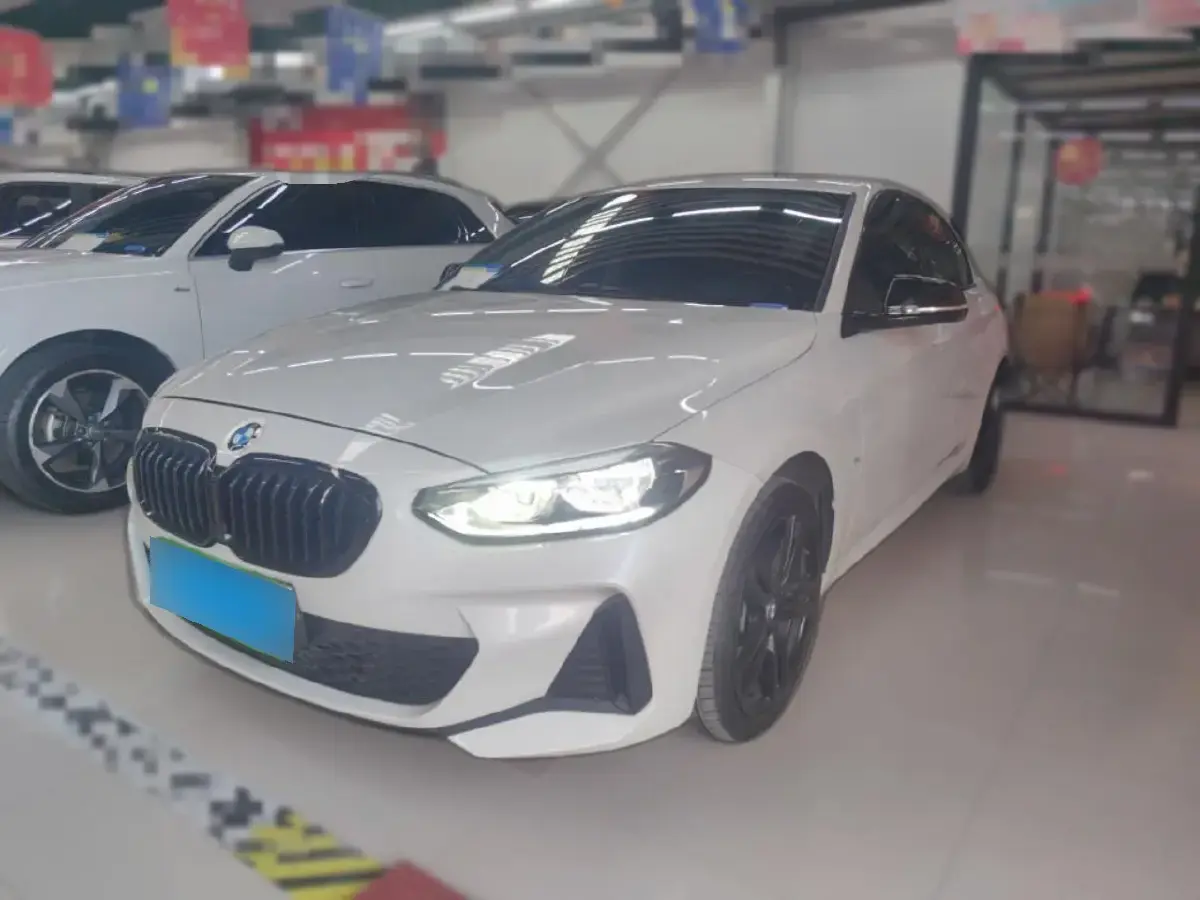 2021 BMW 1 Series 2.0T 192HP L4 7DCT