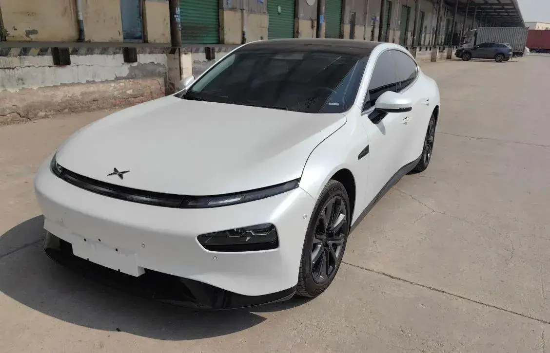 2022 Xpeng P7 BEV 77.9KWH