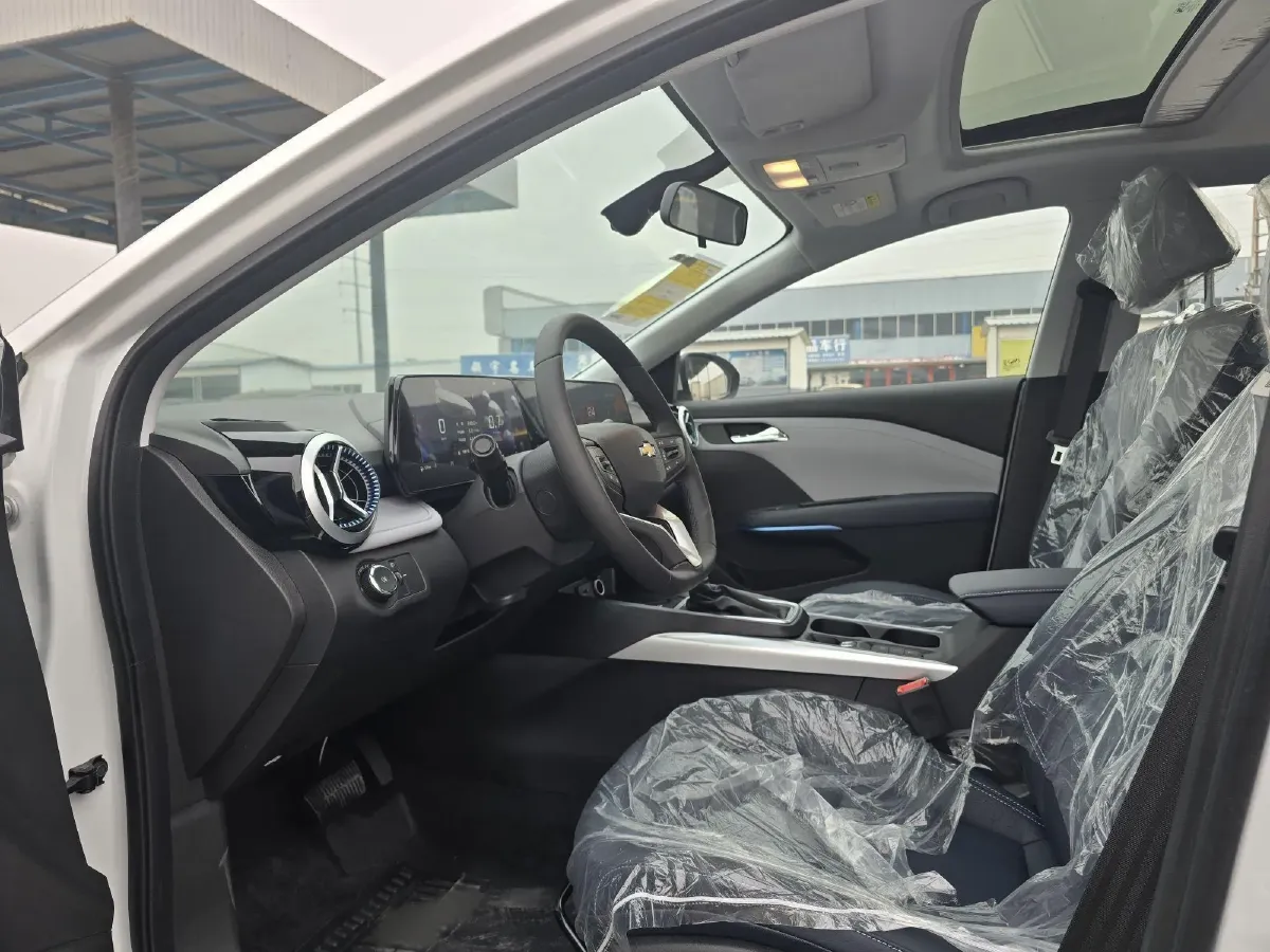 2024 Chevrolet Monza 1.5L 113HP L4 6DCT,autocango,china used car exporter,china ev exporter,chinese used car exporter,chinese used ev exporter