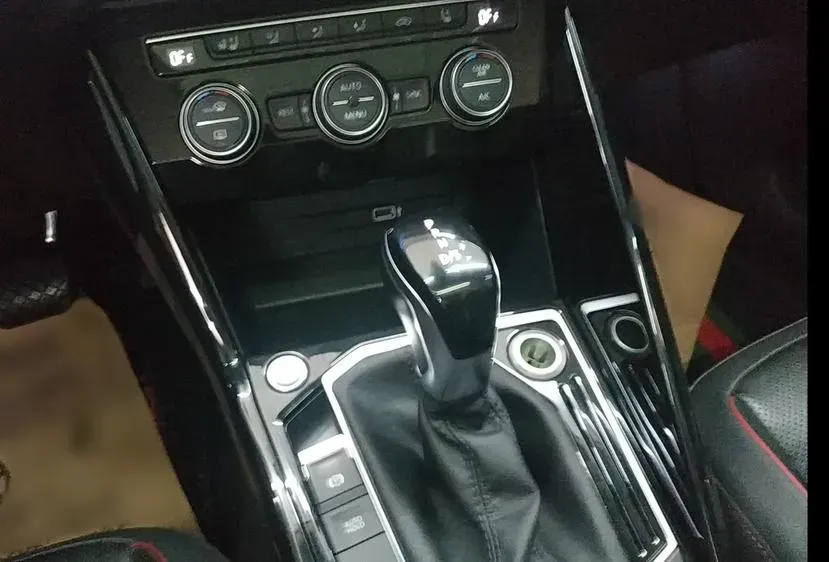 2019 Volkswagen Tayron 2.0T 220HP L4 7DCT,autocango,china used car exporter,china ev exporter,chinese used car exporter,chinese used ev exporter