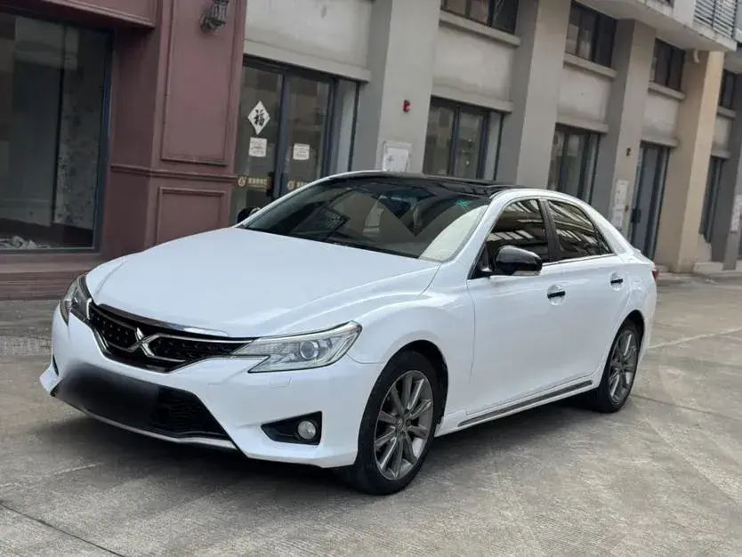 2013 Toyota Reiz 2.5L 193HP V6 6AT