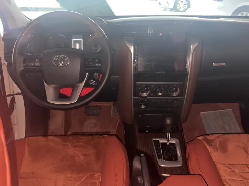 2016 Toyota Fortuner 2.7L 163HP L4 6AT,autocango,china used car exporter,china ev exporter,chinese used car exporter,chinese used ev exporter