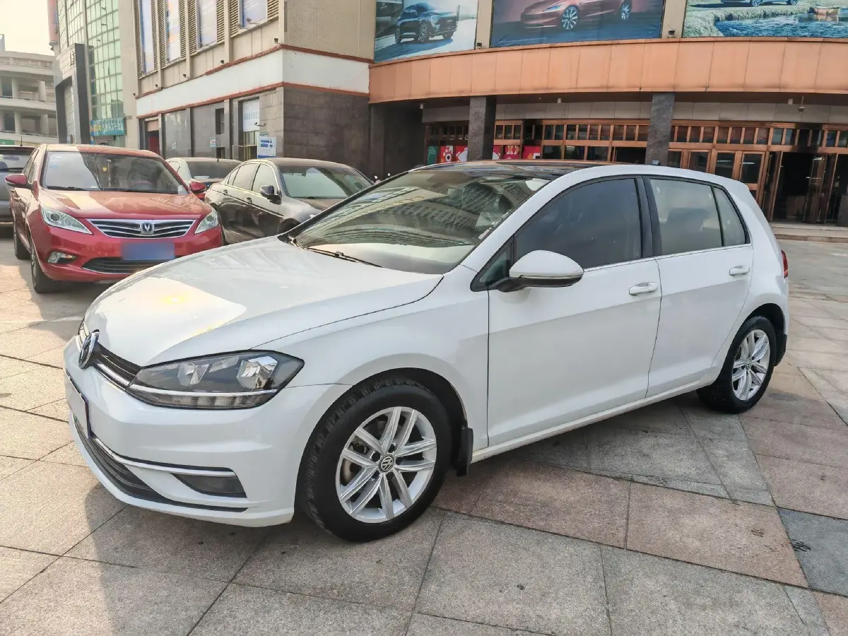 2019 Volkswagen Golf 1.4T 150HP L4 7DCT