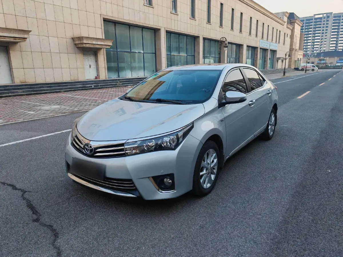 2014 Toyota Corolla 1.6L 122HP L4 CVT