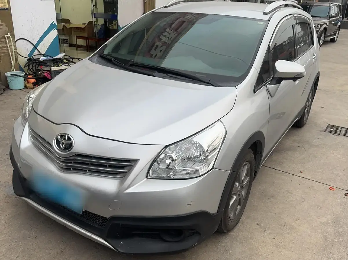 2015 Toyota Verso 1.8L 140HP L4 CVT