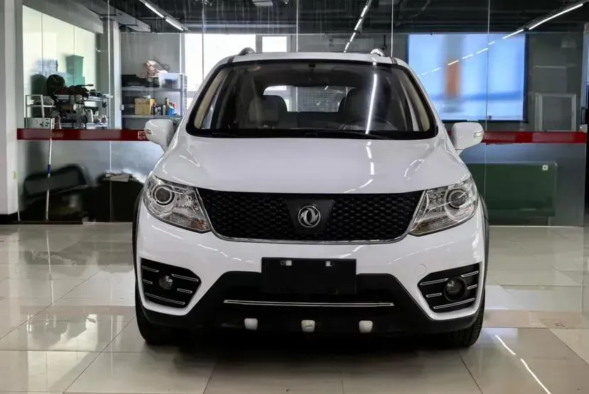 2015 DongFeng Forthing Joyear X3 1.5L 120HP L4 5MT,autocango,china used car exporter,china ev exporter,chinese used car exporter,chinese used ev exporter