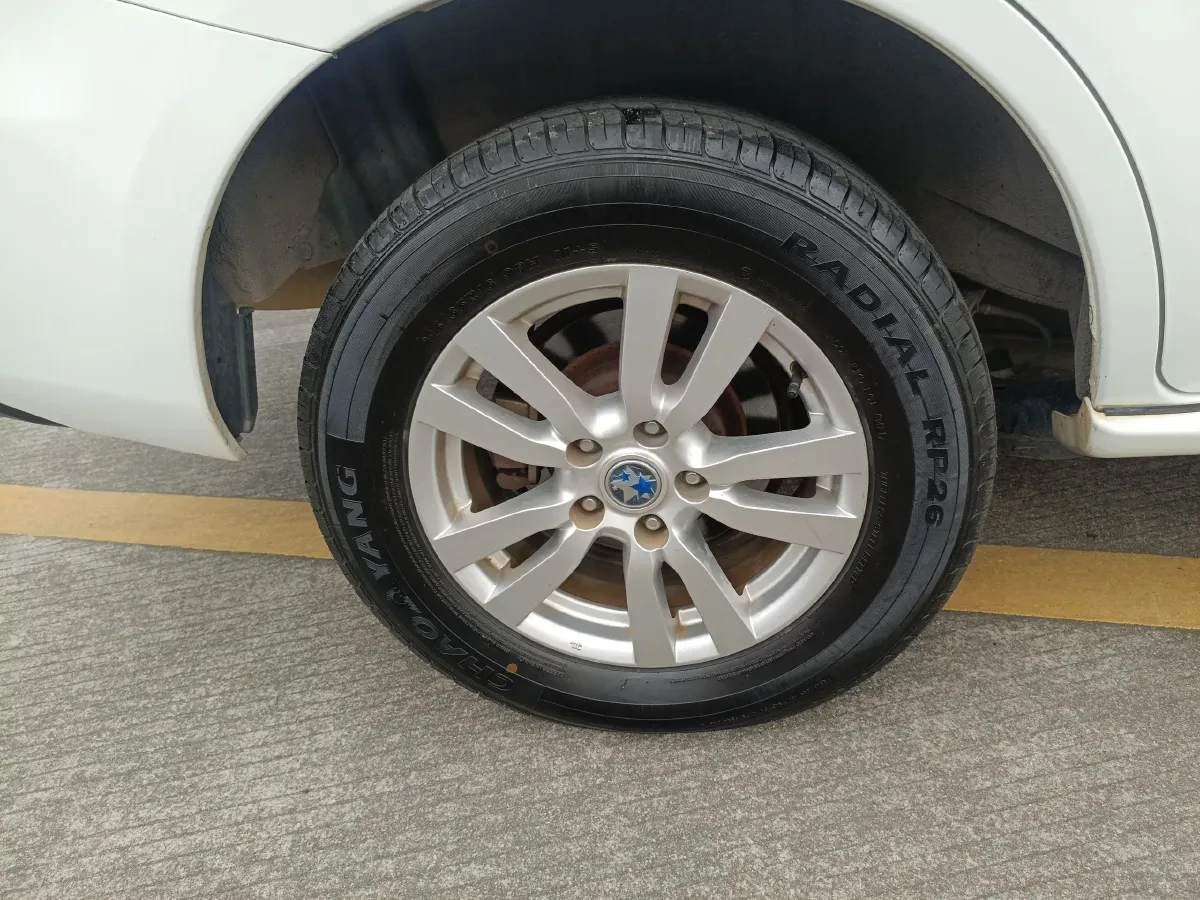 2015 Venucia T70 2.0L 144HP L4 CVT,autocango,china used car exporter,china ev exporter,chinese used car exporter,chinese used ev exporter