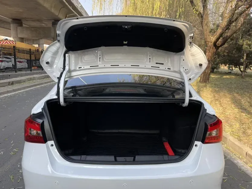 2021 Chery Arrizo 5 1.5L 116HP L4 5MT,autocango,china used car exporter,china ev exporter,chinese used car exporter,chinese used ev exporter