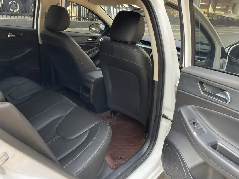 2021 Chery Arrizo 5 1.5L 116HP L4 5MT,autocango,china used car exporter,china ev exporter,chinese used car exporter,chinese used ev exporter