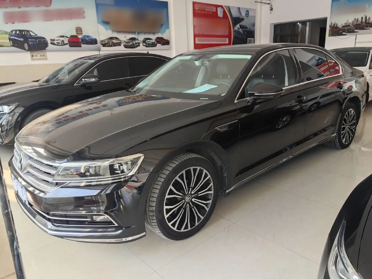2016 Volkswagen Phideon 2.0T 224HP L4 7DCT,autocango,china used car exporter,china ev exporter,chinese used car exporter,chinese used ev exporter