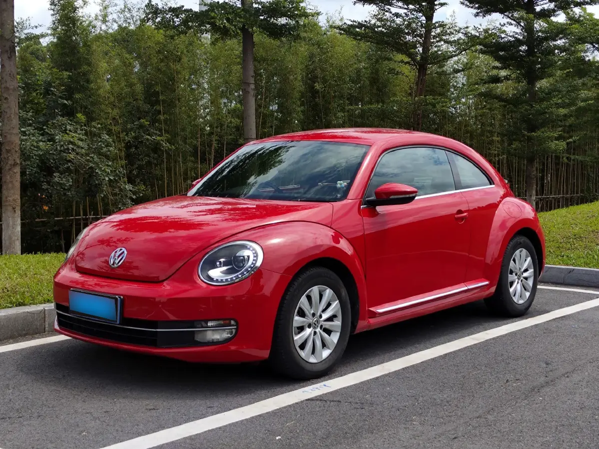 2014 Volkswagen Beetle 1.4T 160HP L4 7DCT