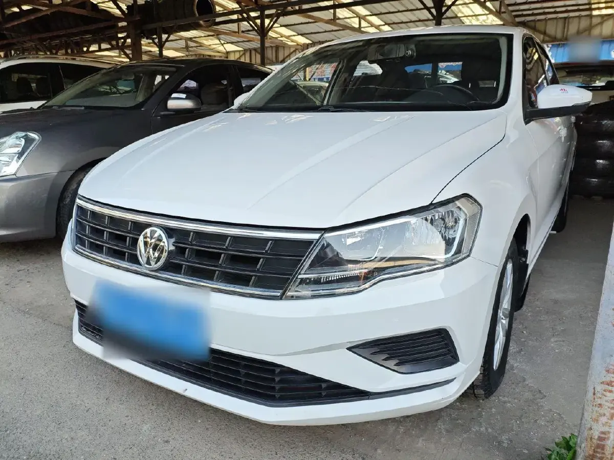 2017 Volkswagen Jetta 1.5L 110HP L4 5MT