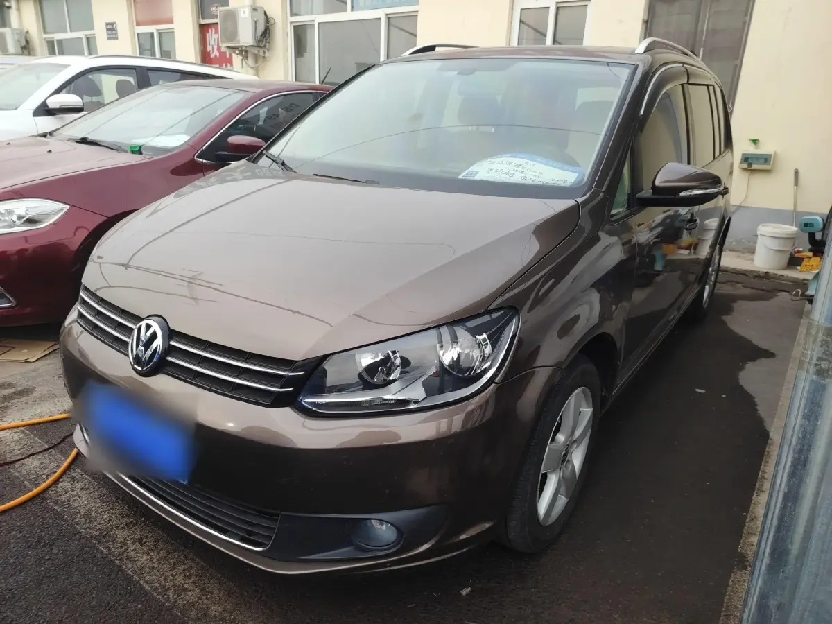 2013 Volkswagen Touran 1.4T 131HP L4 5MT