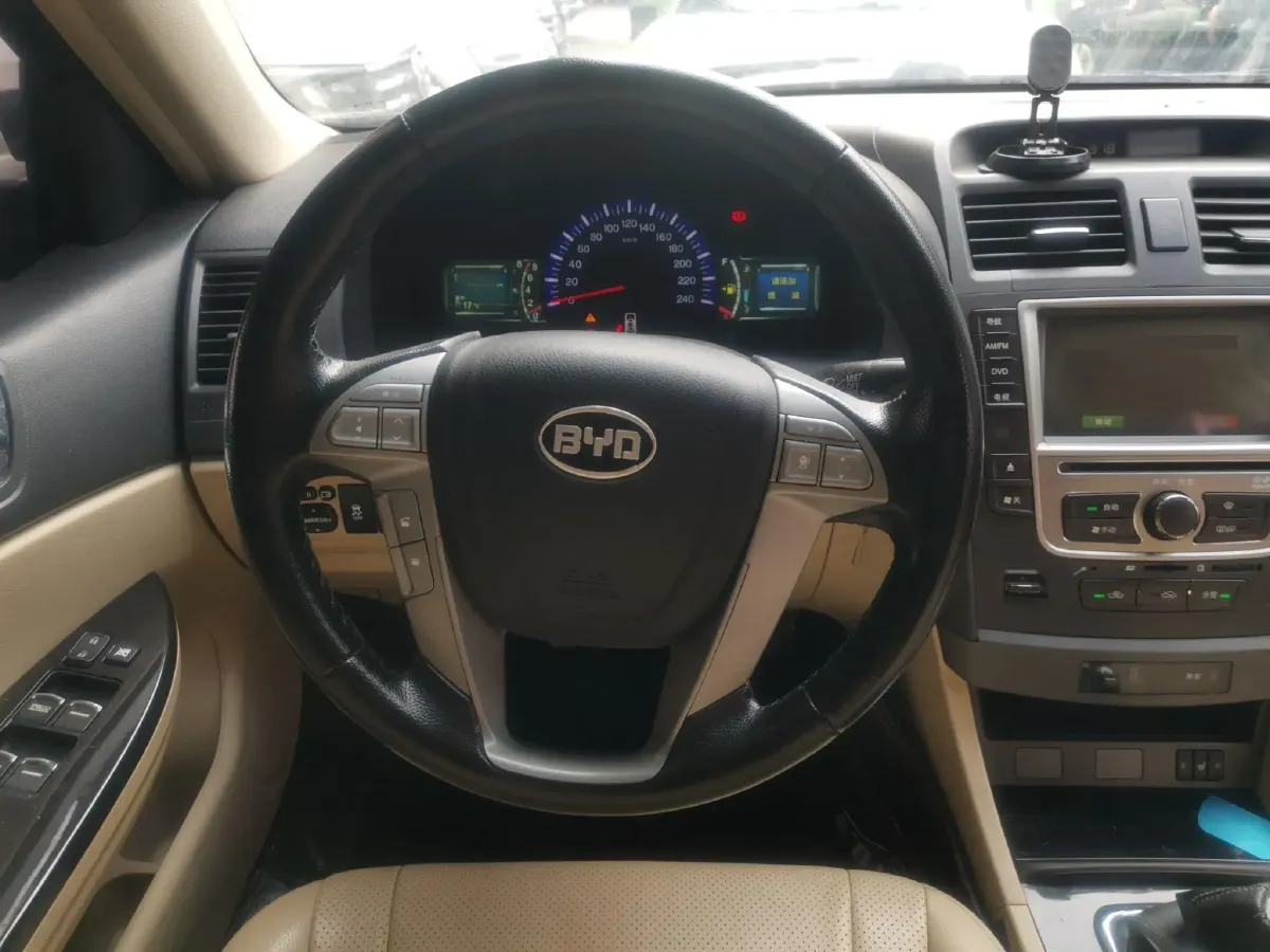 2013 BYD G6 1.5T 154HP L4 6MT,autocango,china used car exporter,china ev exporter,chinese used car exporter,chinese used ev exporter