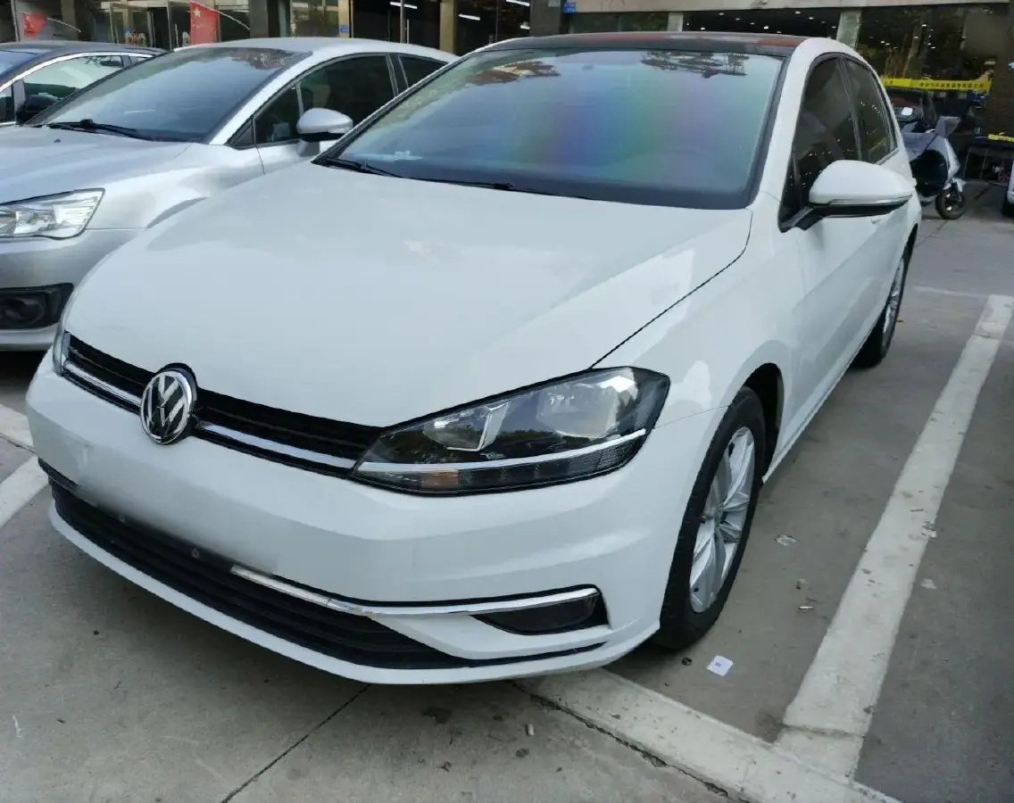 2018 Volkswagen Golf 1.6L 110HP L4 6AT