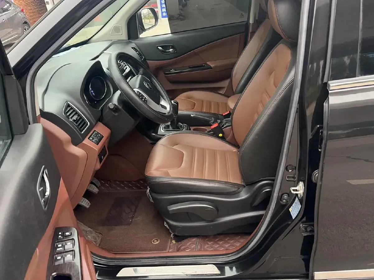 2016 DongFeng Forthing SX6 2.0L 147HP L4 5MT,autocango,china used car exporter,china ev exporter,chinese used car exporter,chinese used ev exporter