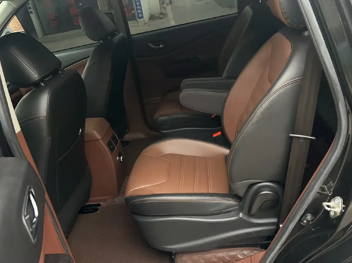 2016 DongFeng Forthing SX6 2.0L 147HP L4 5MT,autocango,china used car exporter,china ev exporter,chinese used car exporter,chinese used ev exporter