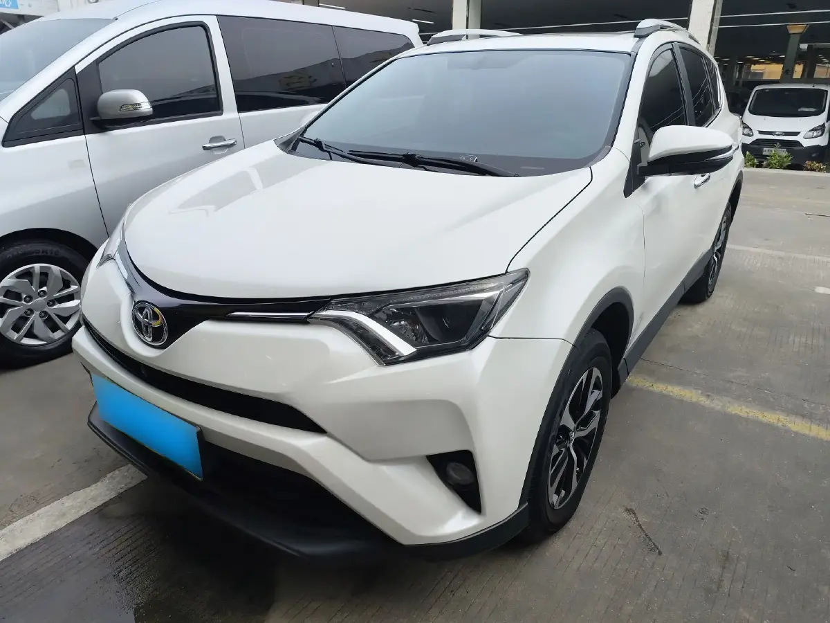 2019 Toyota RAV4 2.0L 151HP L4 CVT
