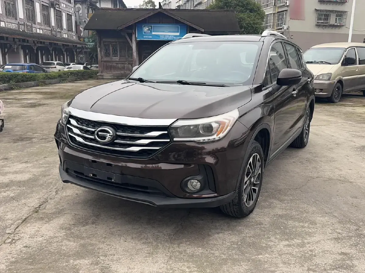 2015 GAC Trumpchi GS4 1.3T 137HP L4 5MT