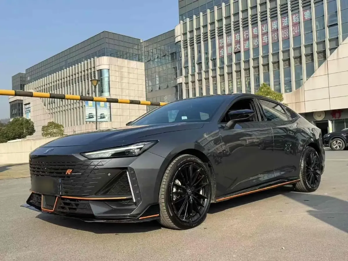 2022 ChangAn UNI-V 1.5T 188HP L4 7DCT