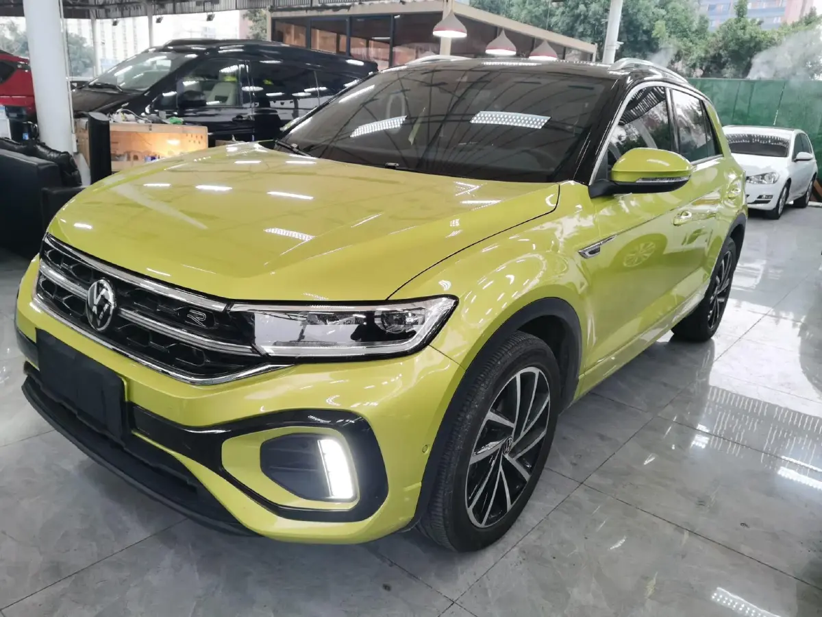 2023 Volkswagen T-Roc 1.5T 160HP L4 7DCT