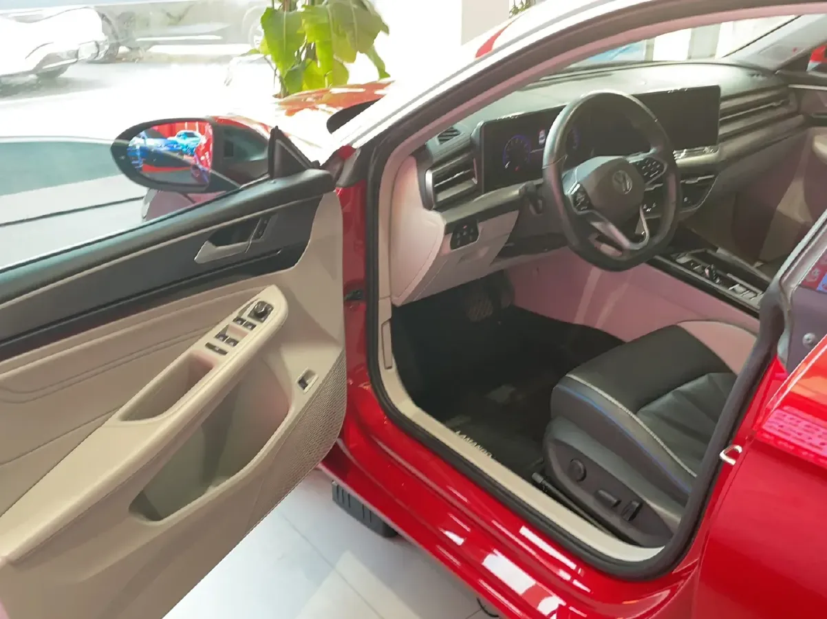 2022 Volkswagen Lamando 1.4T 150HP L4 7DCT,autocango,china used car exporter,china ev exporter,chinese used car exporter,chinese used ev exporter