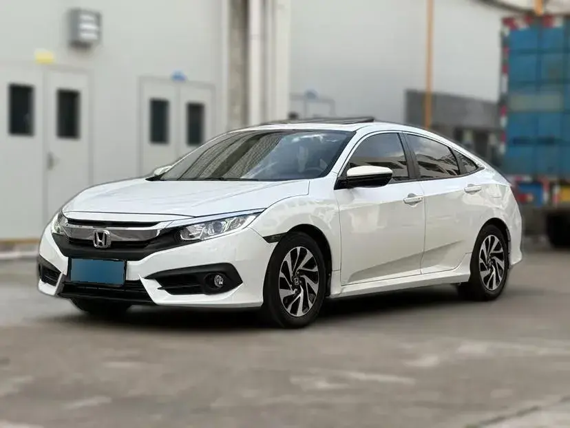 2016 Honda Civic 1.5T 177HP L4 CVT