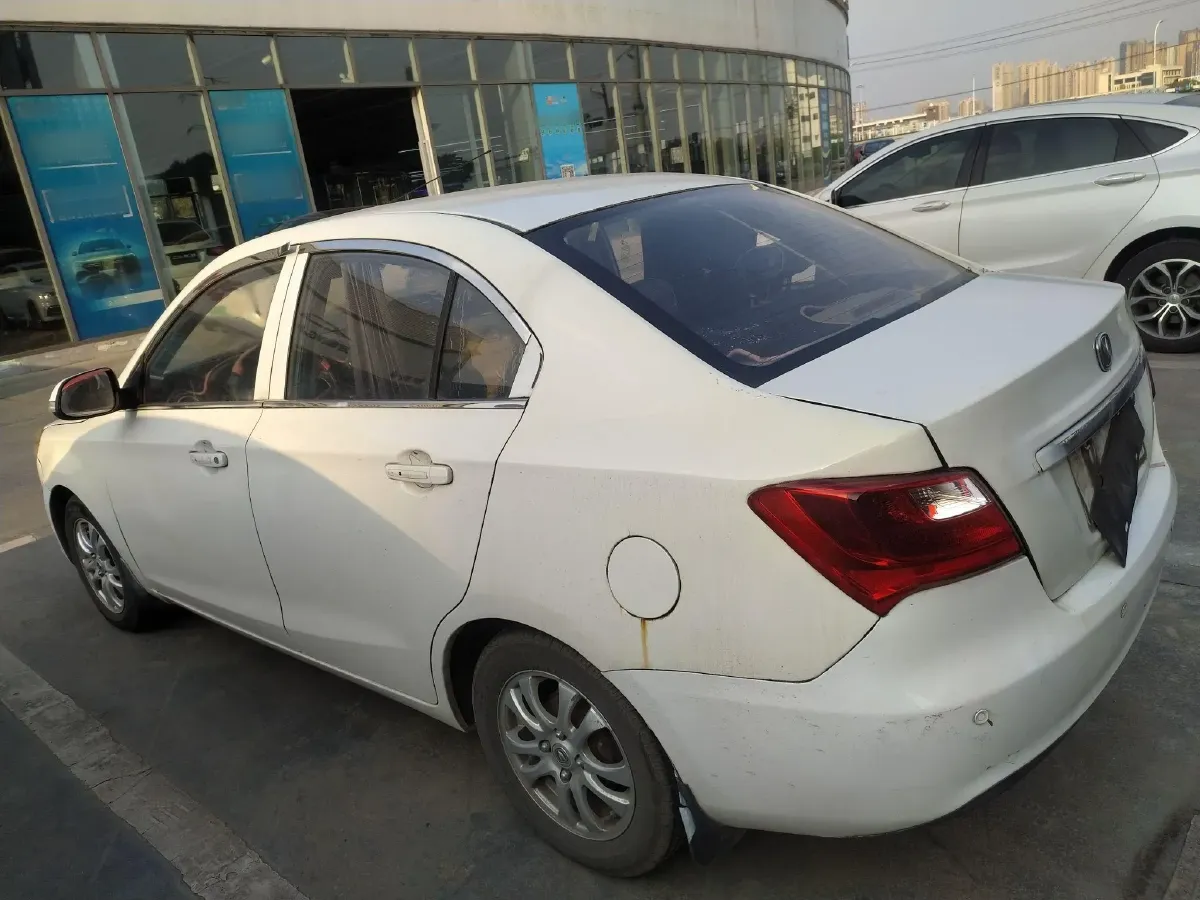 2015 ChangAn Alsvin V3 1.4L 101HP L4 5MT,autocango,china used car exporter,china ev exporter,chinese used car exporter,chinese used ev exporter