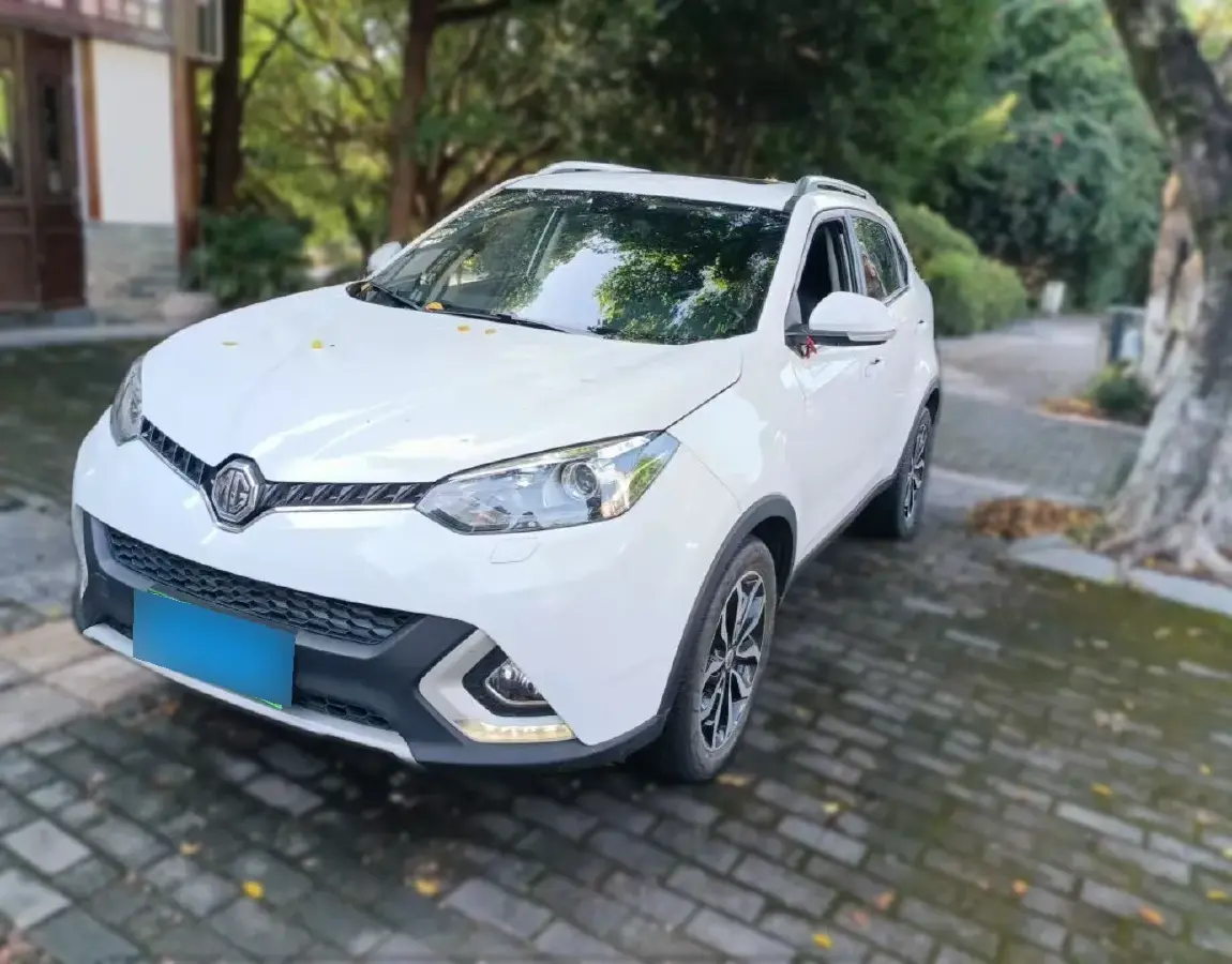 2015 MG GS 2.0T 220HP L4 6DCT