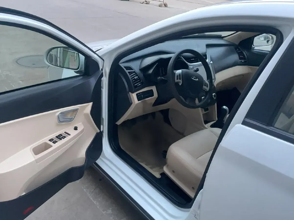 2016 Chery Fulwin 2 1.5L 109HP L4 5MT,autocango,china used car exporter,china ev exporter,chinese used car exporter,chinese used ev exporter