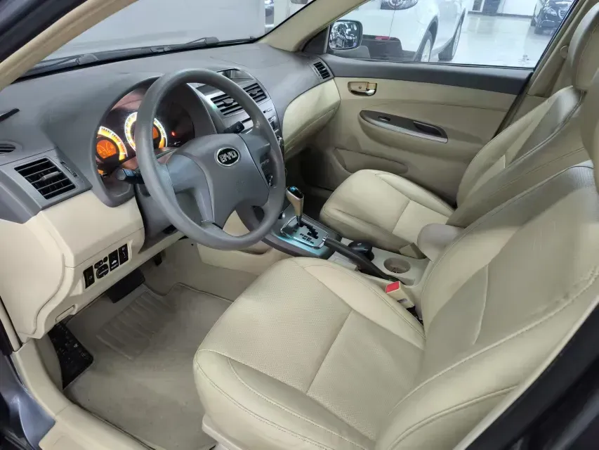 2013 BYD L3 1.5L 109HP L4 6DCT,autocango,china used car exporter,china ev exporter,chinese used car exporter,chinese used ev exporter