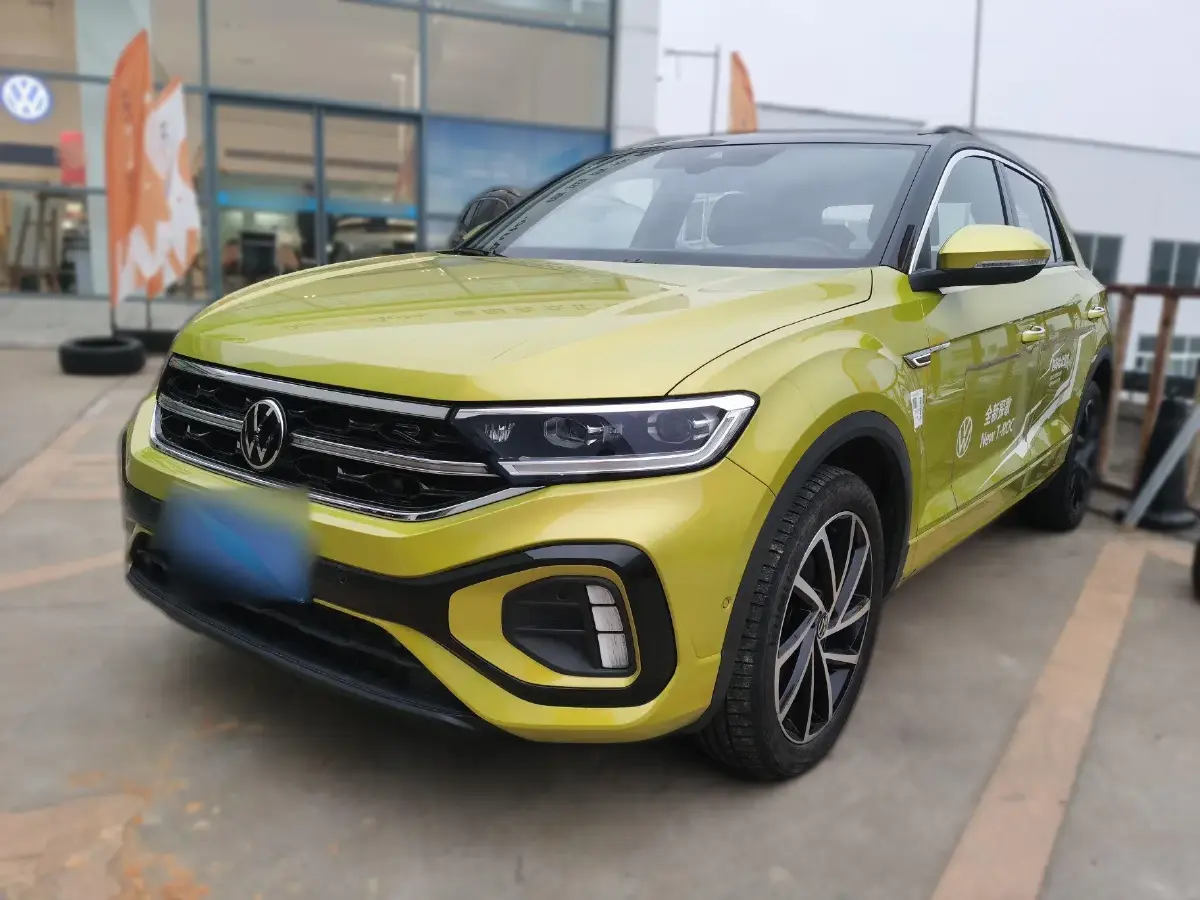 2023 Volkswagen T-Roc 1.5T 160HP L4 7DCT