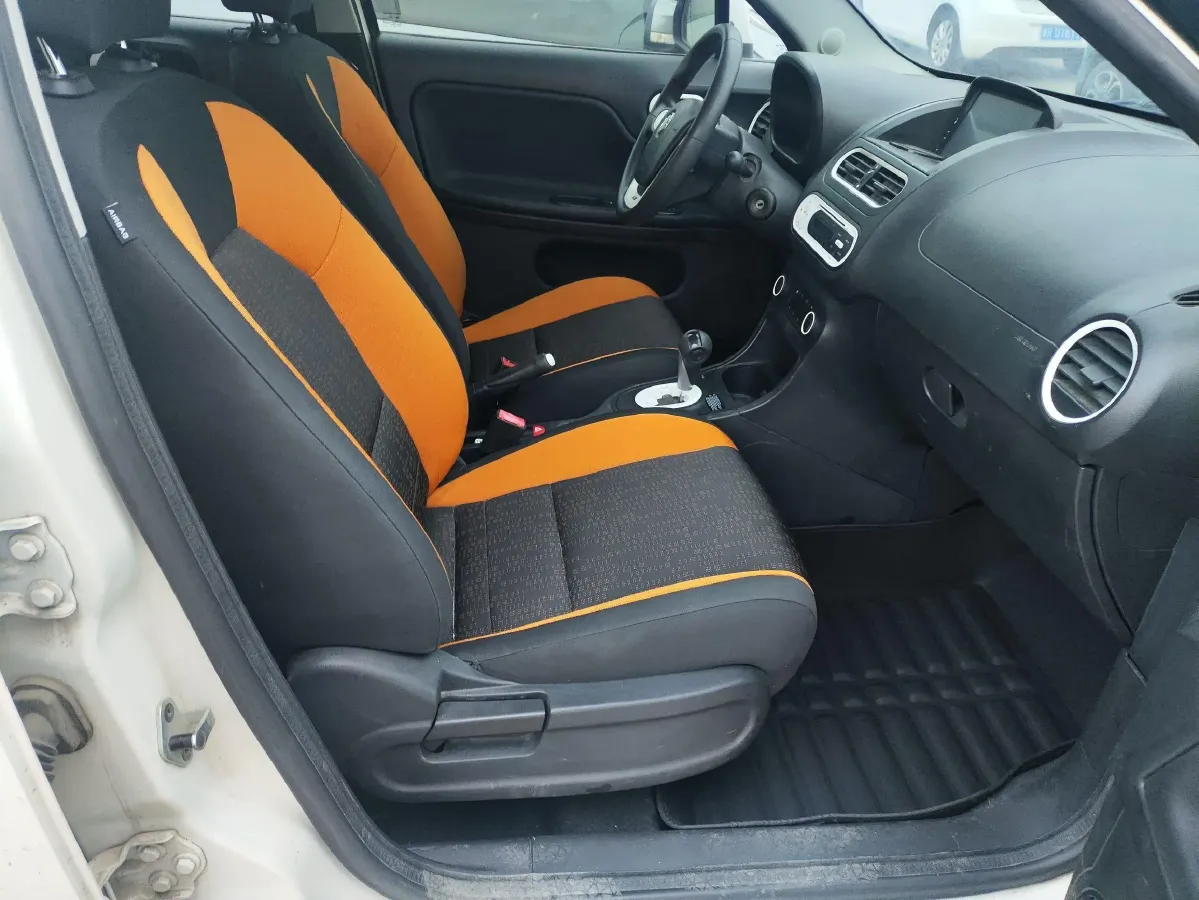 2015 MG 3SW 1.5L 109HP L4 5AMT,autocango,china used car exporter,china ev exporter,chinese used car exporter,chinese used ev exporter