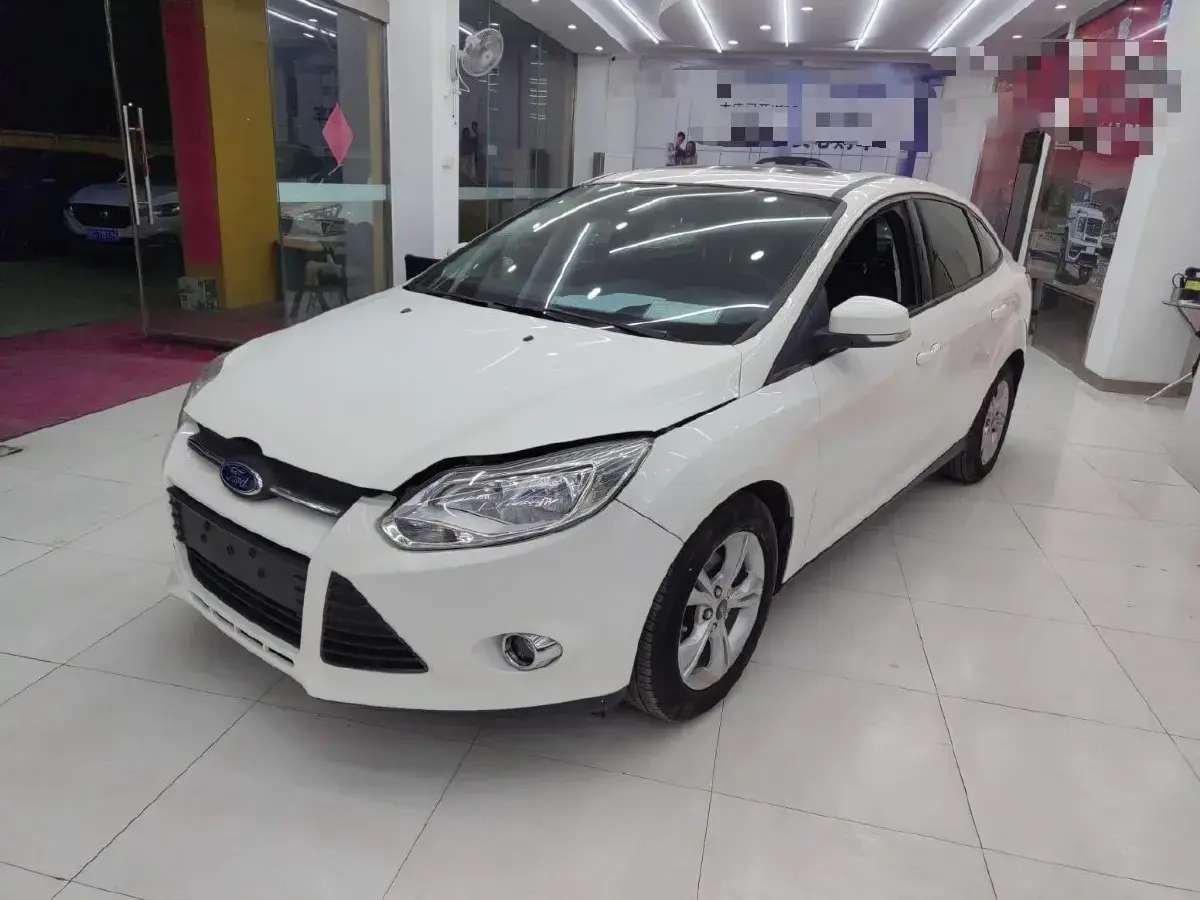 2012 Ford Focus 1.6L 125HP L4 6DCT