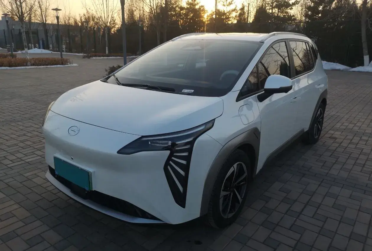 2023 Aion Y BEV 61.7KWH