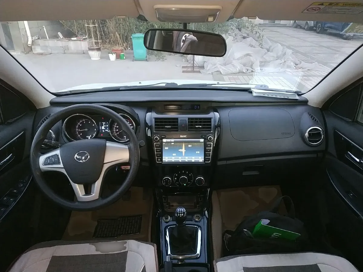 2014 BAIC Hyosow S3 1.5L 113HP L4 5MT,autocango,china used car exporter,china ev exporter,chinese used car exporter,chinese used ev exporter