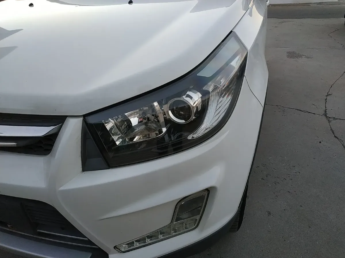 2014 BAIC Hyosow S3 1.5L 113HP L4 5MT,autocango,china used car exporter,china ev exporter,chinese used car exporter,chinese used ev exporter