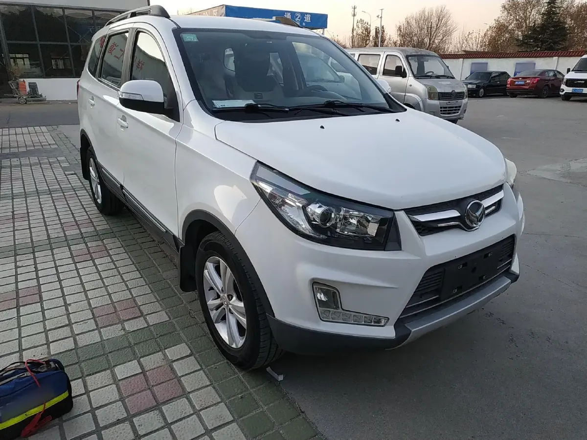 2014 BAIC Hyosow S3 1.5L 113HP L4 5MT,autocango,china used car exporter,china ev exporter,chinese used car exporter,chinese used ev exporter