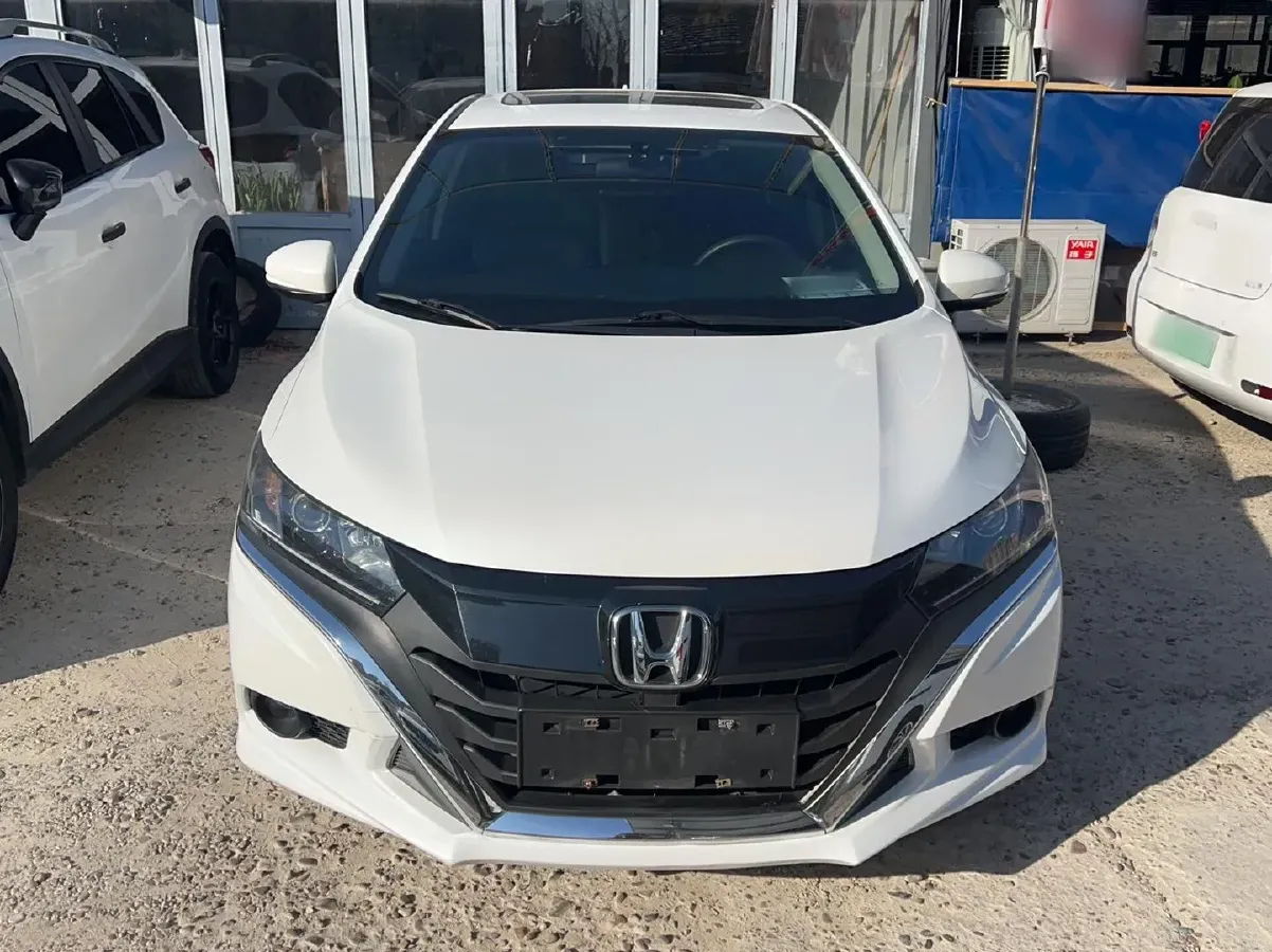 2017 Honda Gienia 1.5L 131HP L4 CVT,autocango,china used car exporter,china ev exporter,chinese used car exporter,chinese used ev exporter