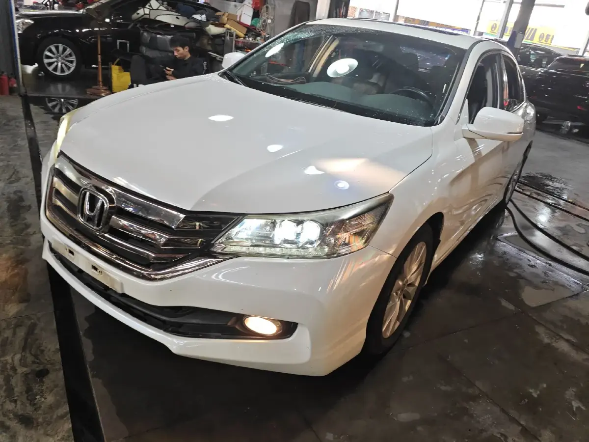 2015 Honda Accord 2.4L 186HP L4 CVT