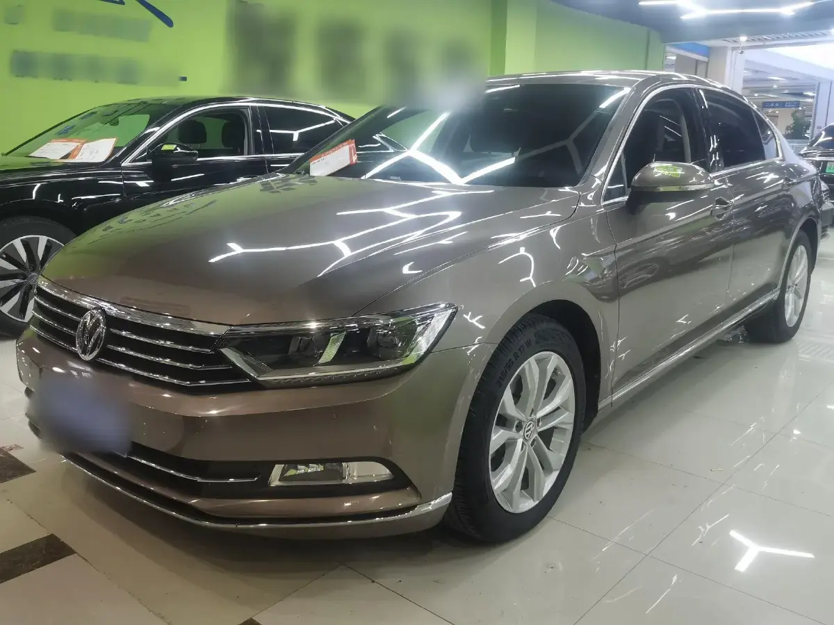2017 Volkswagen Magotan 1.8T 180HP L4 7DCT