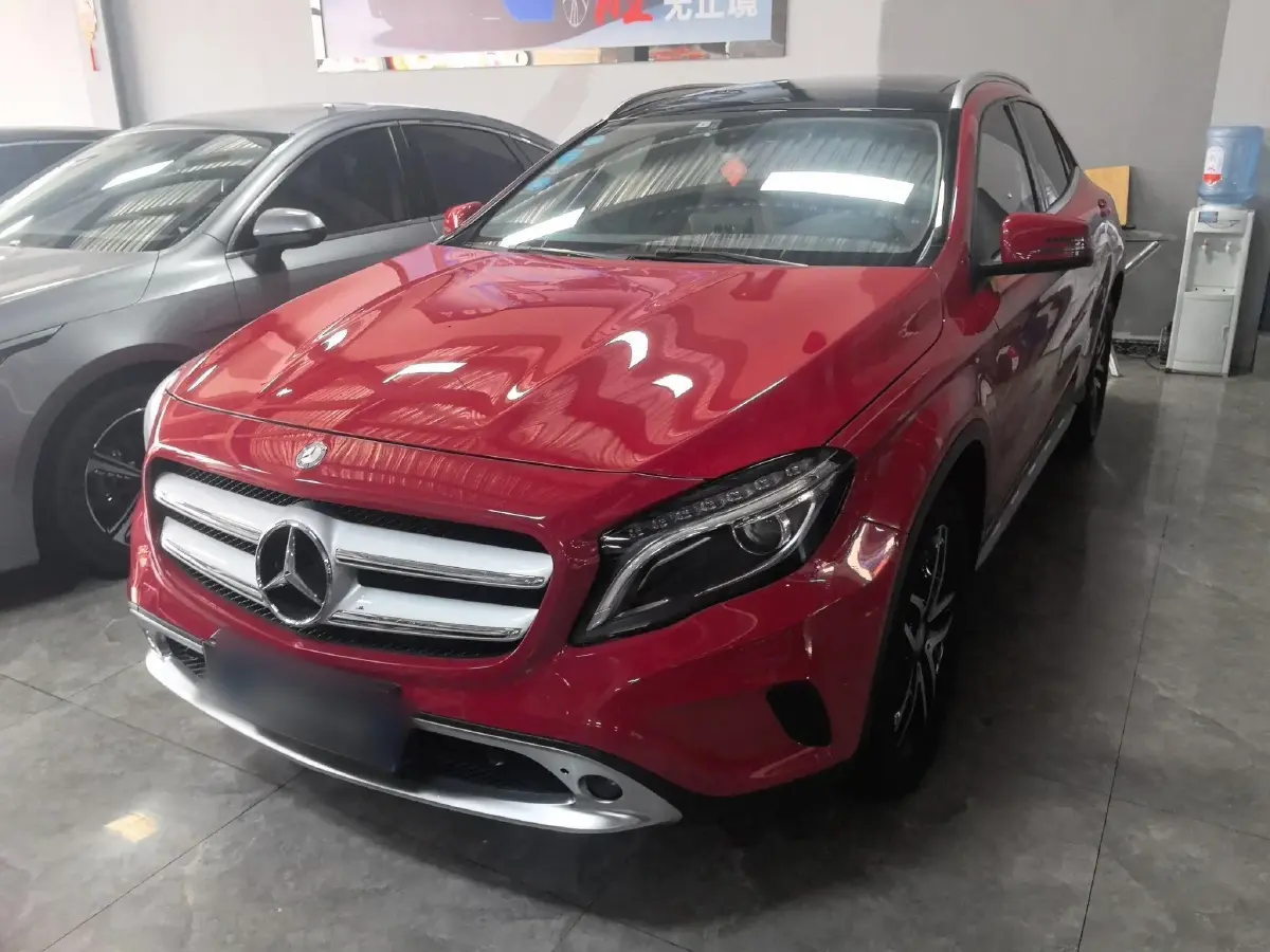 2016 Mercedes-Benz GLA Class 2.0T 184HP L4 7DCT