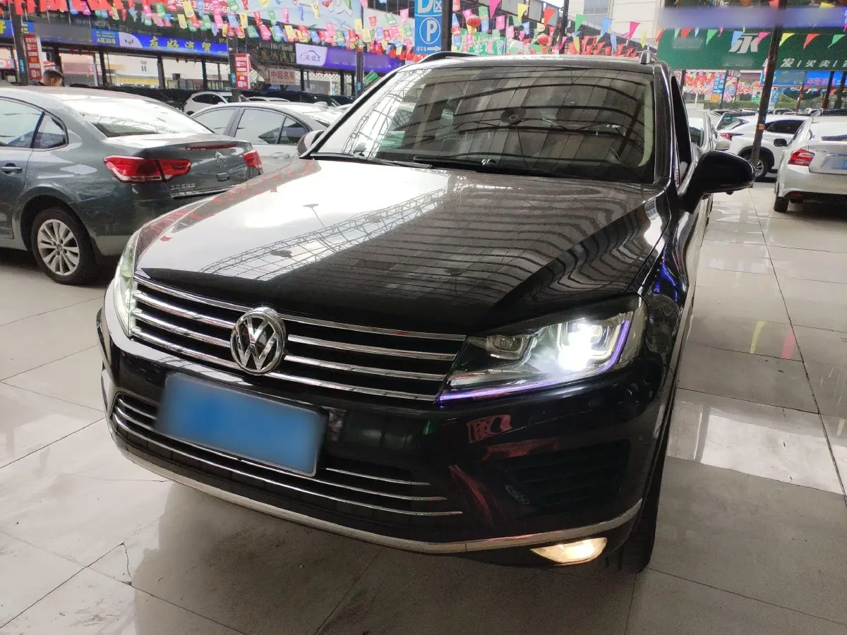 2017 Volkswagen Touareg 3.0T 320HP V6 8AT