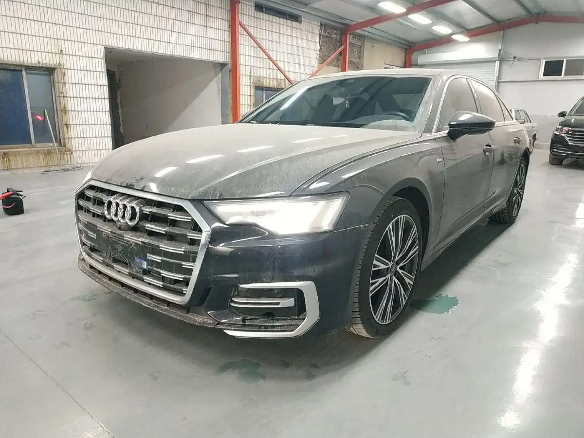 2023 Audi A6L 2.0T 190HP L4 7DCT