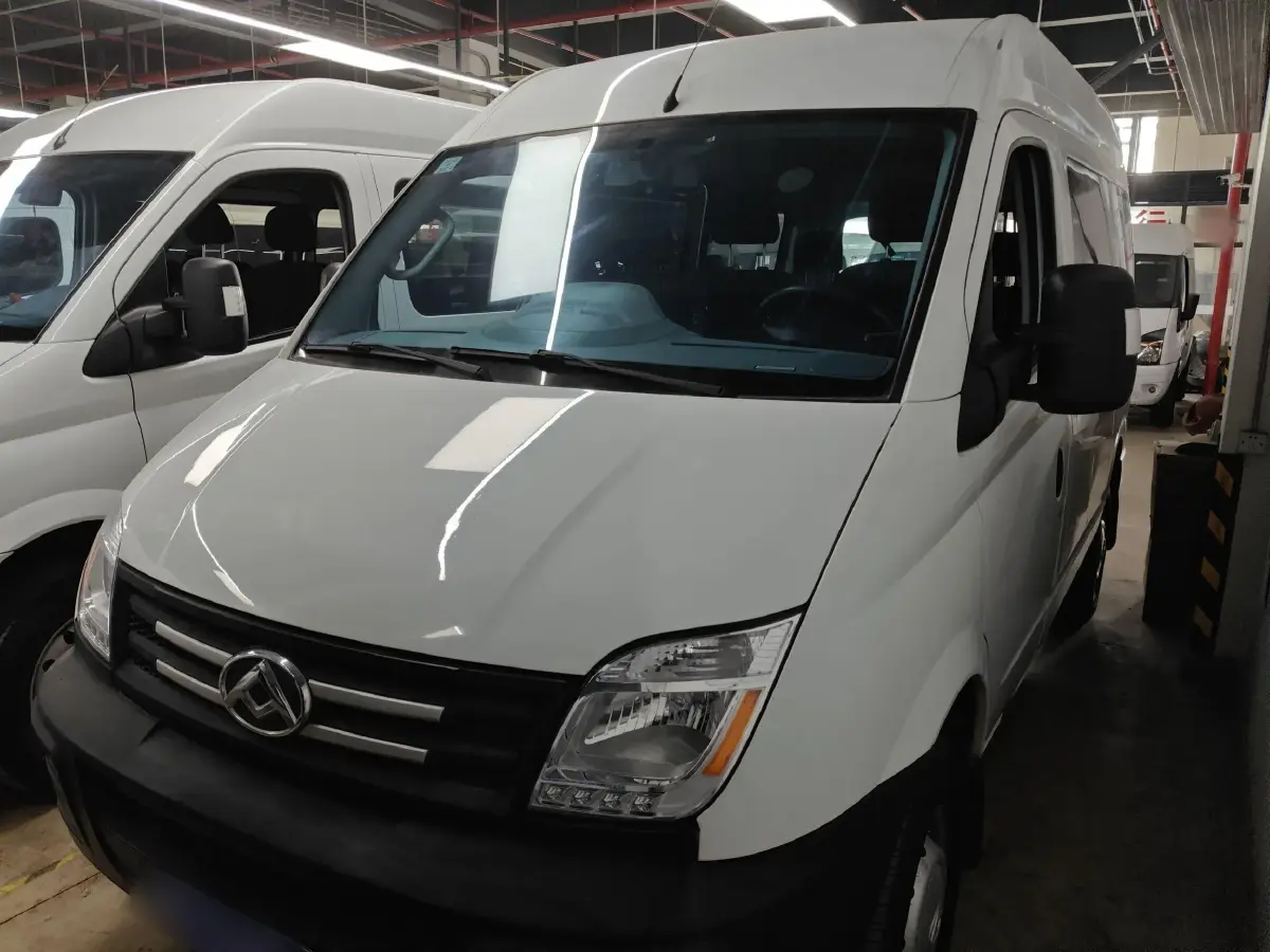 2020 MAXUS XinTu V80 2.0T 139HP L4 6MT