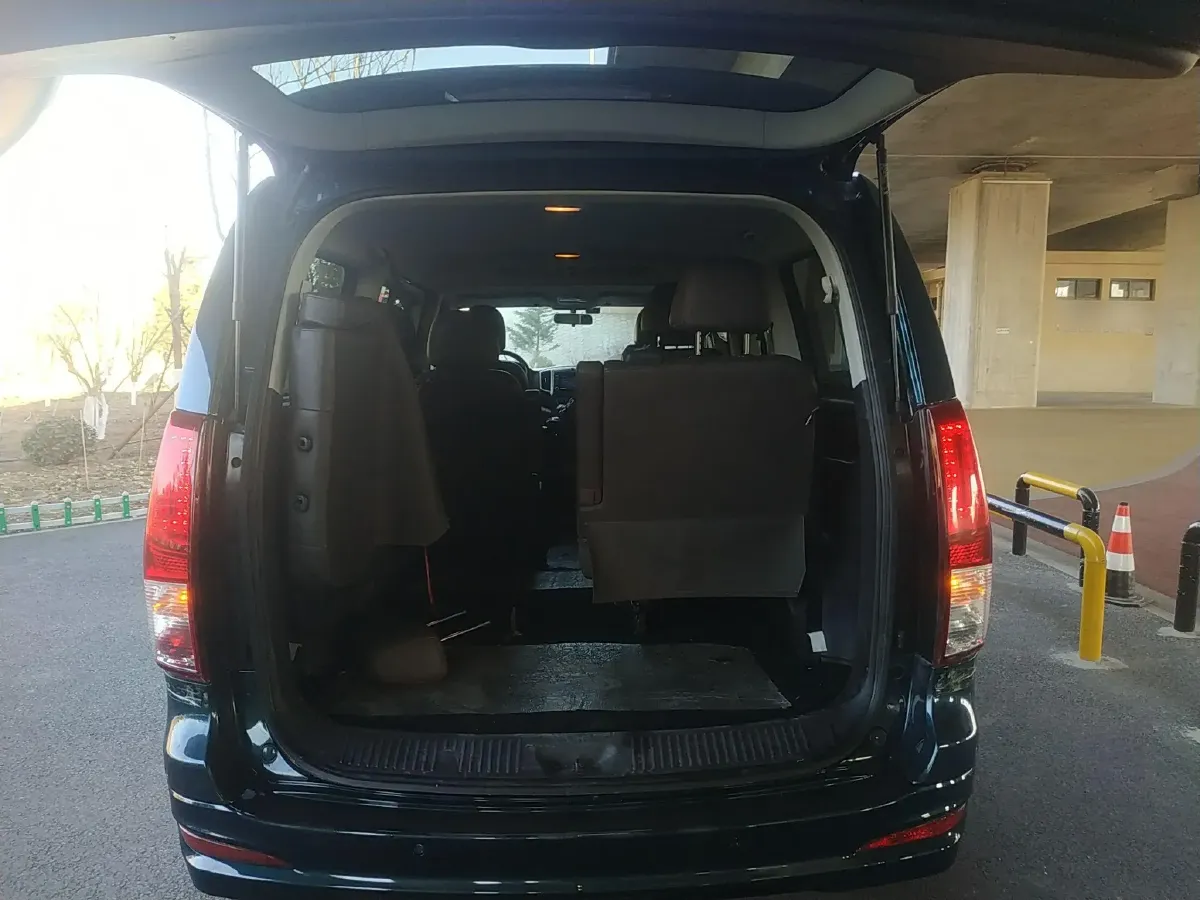 2021 DongFeng Forthing LingZhi Plus 2.0L 133HP L4 6MT,autocango,china used car exporter,china ev exporter,chinese used car exporter,chinese used ev exporter